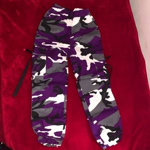 Cami Print Elastic Waist Cargo Pants